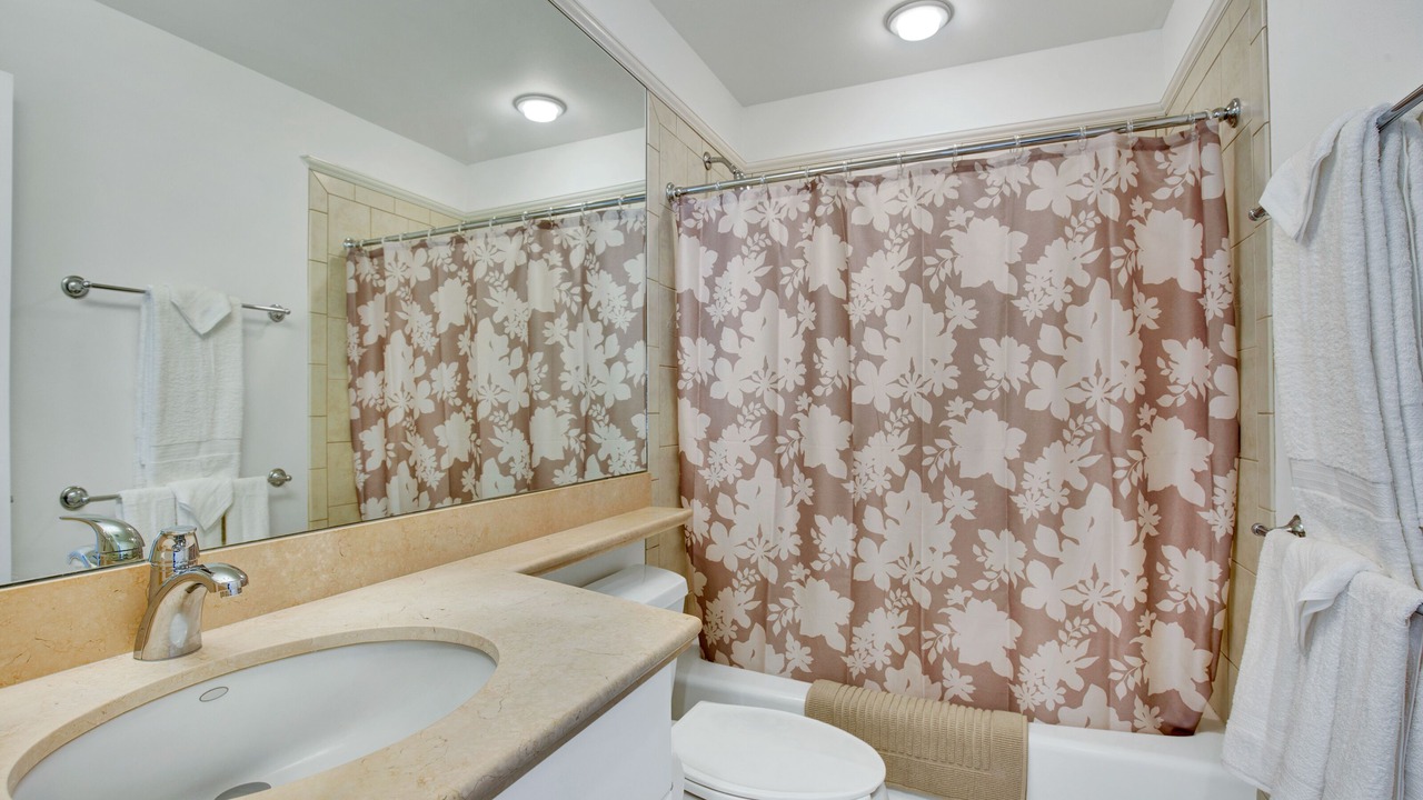 Photo of Bathroom in Waikoloa