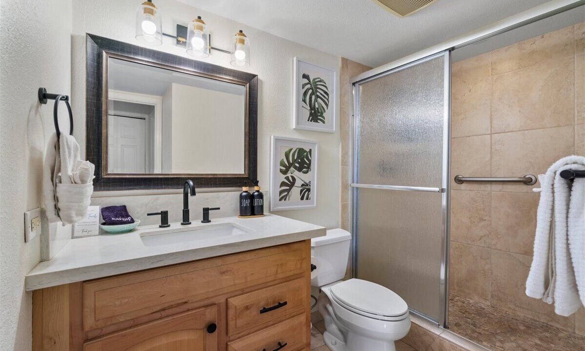 Photo of Bathroom in Maalaea