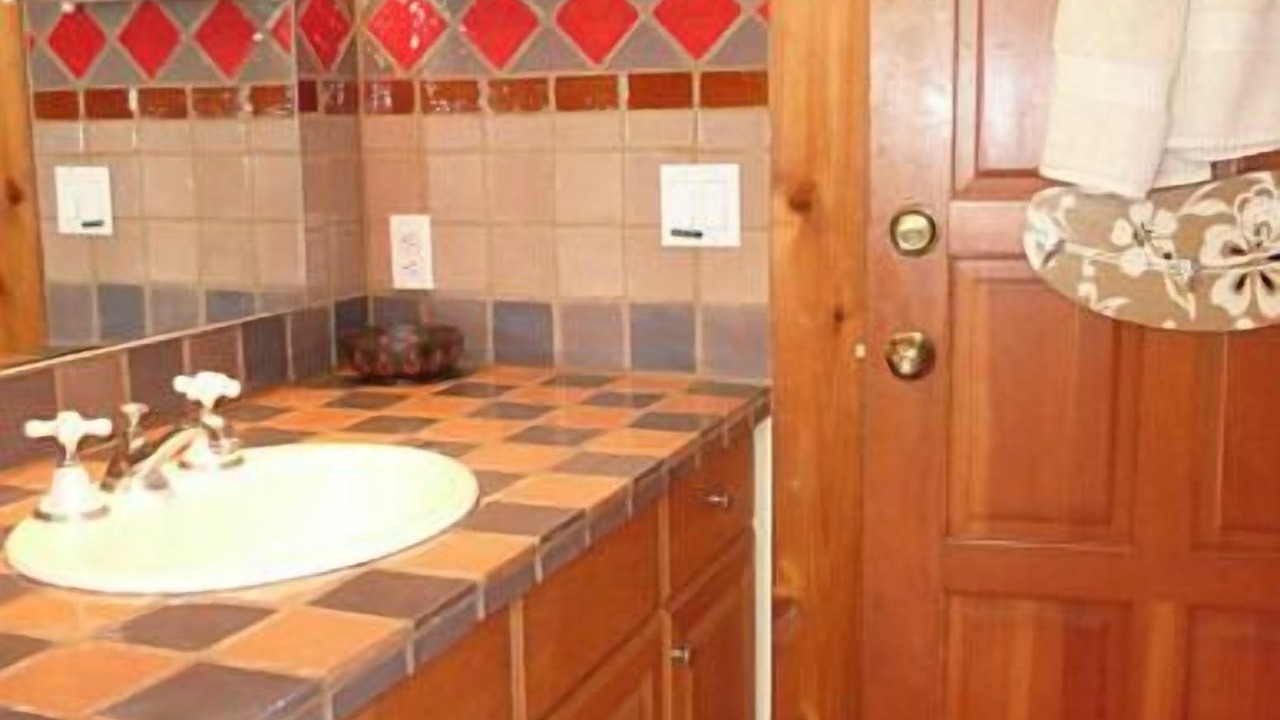 Photo of Bathroom in Pauwela
