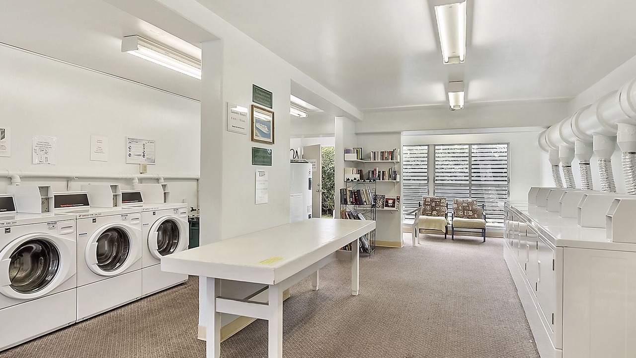 Photo of Bedroom in Historic Kailua Village