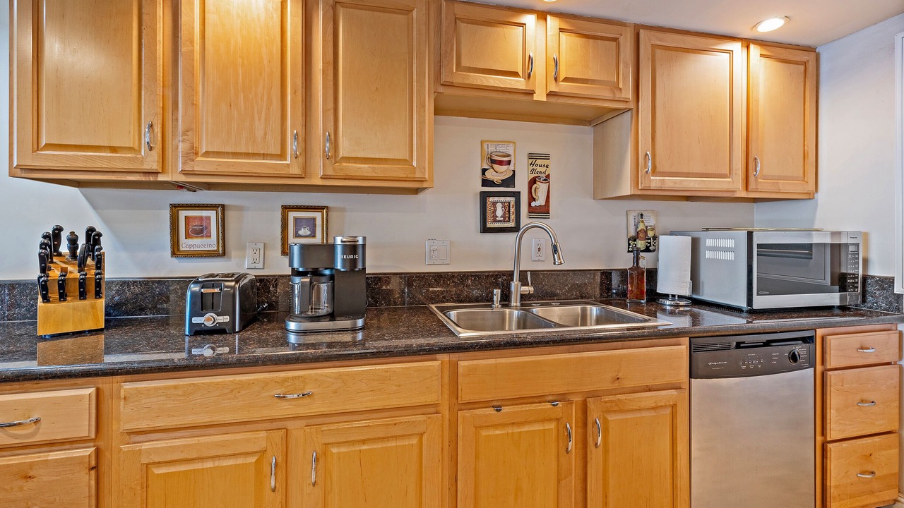 Photo of Kitchen in Maalaea