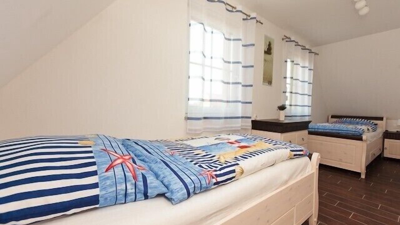 Photo of Bedroom in Glowe