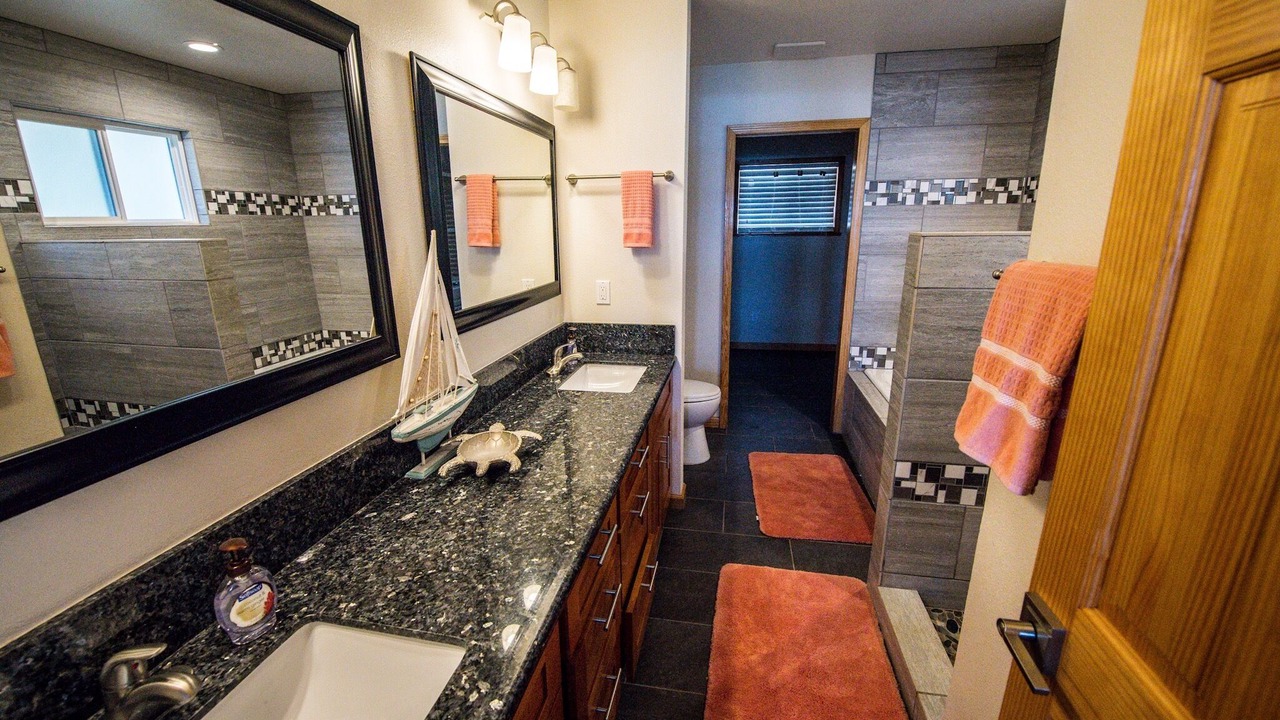 Photo of Bathroom in Waialee