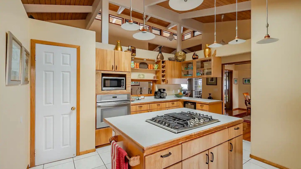 Photo of Kitchen in Kona Palisades