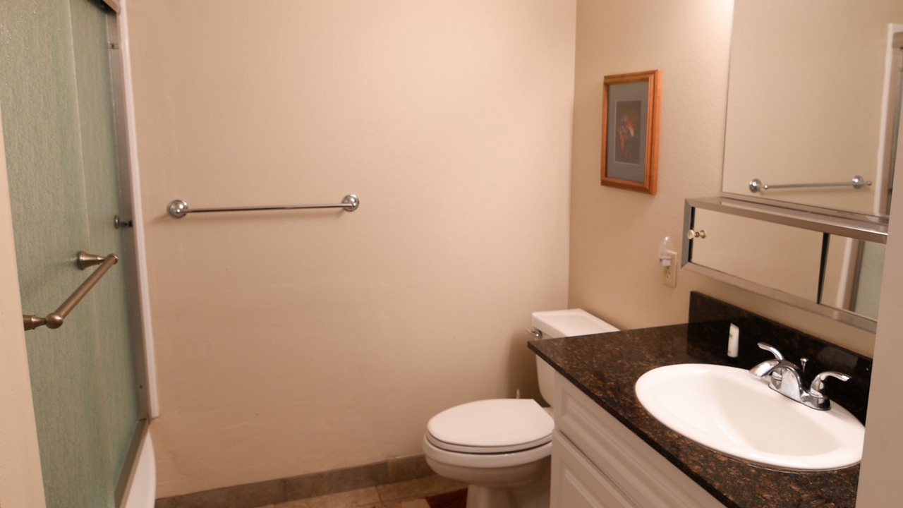 Photo of Bathroom in Waikoloa Village