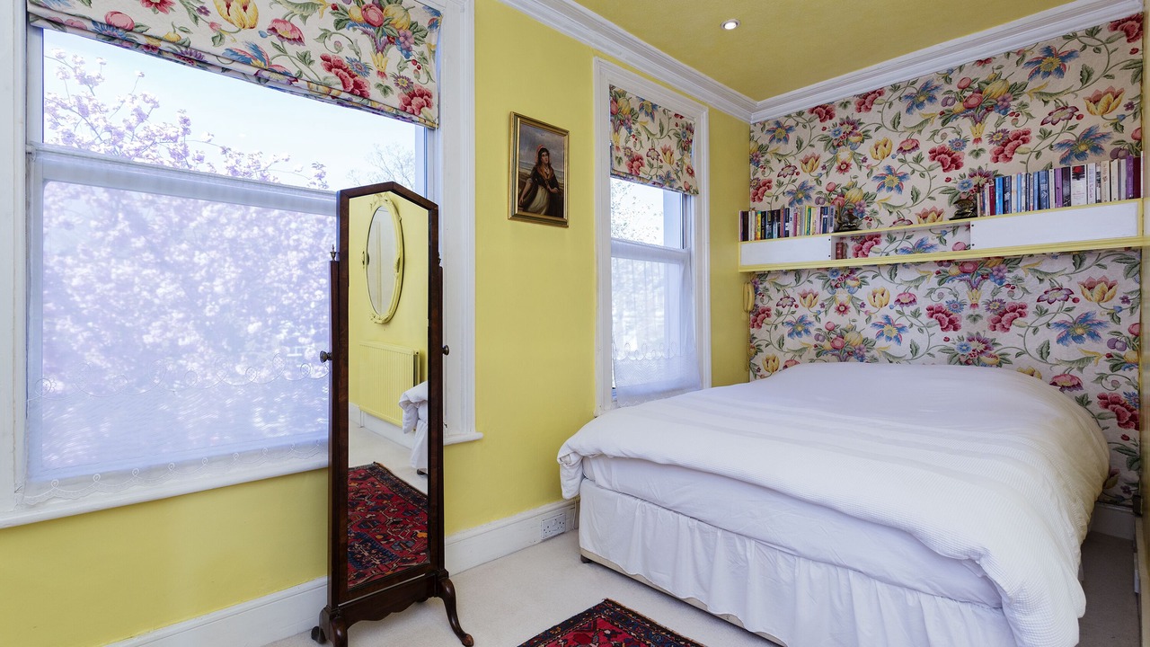 Photo of Bedroom in Turnham Green
