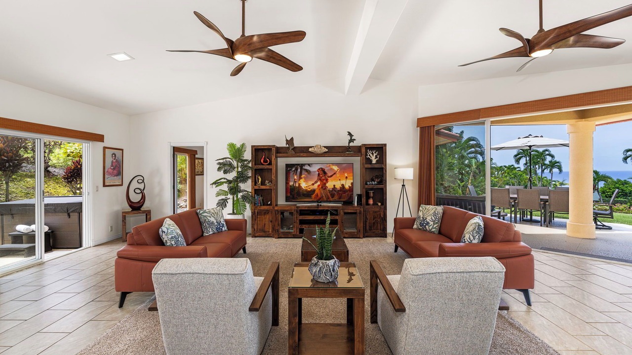 Photo of Bedroom in Kahaluu-Keauhou