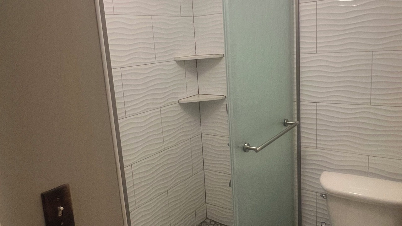 Photo of Bathroom in Makaha