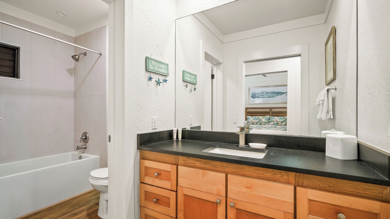 Photo of Bathroom in Poipu