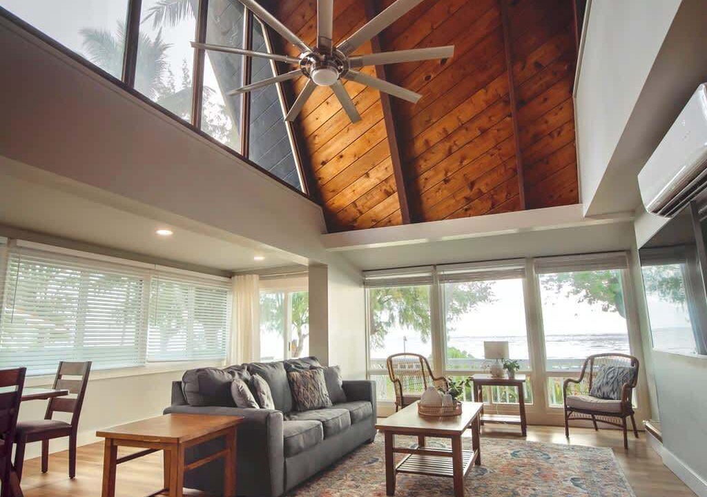 Photo of Livingroom in Punaluu