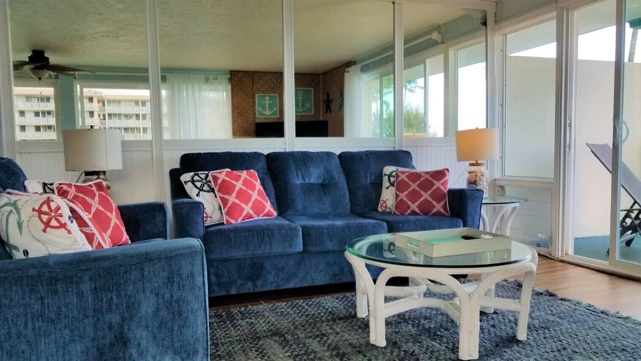 Photo of Livingroom in Punaluu