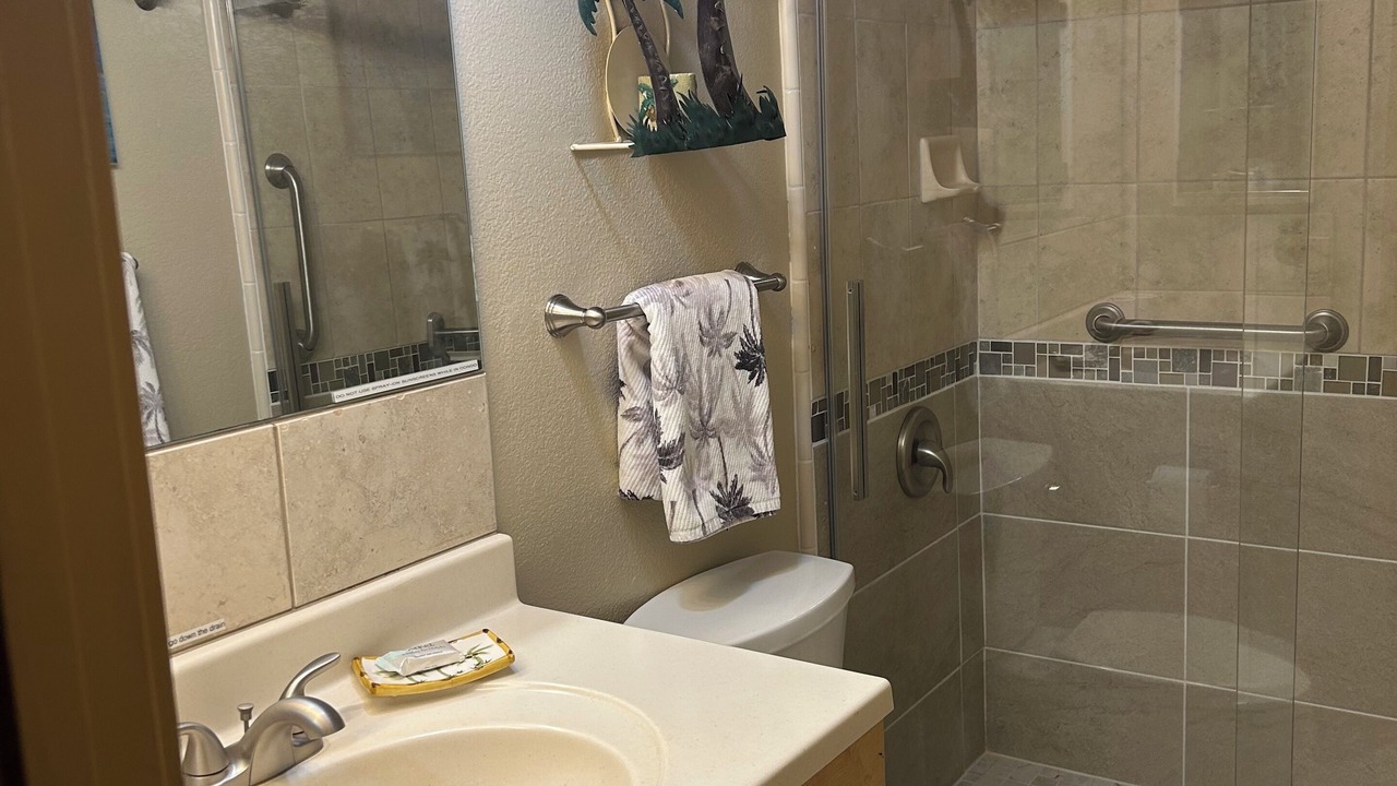 Photo of Bathroom in Kihei