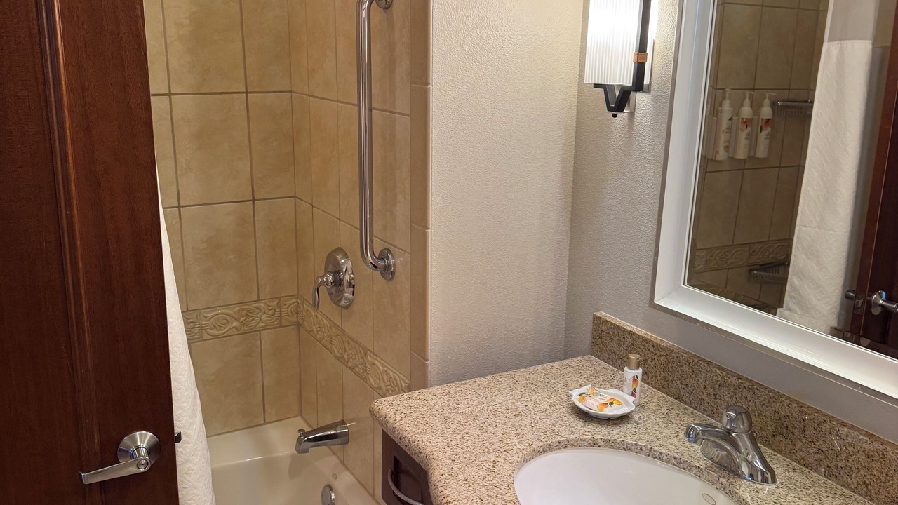 Photo of Bathroom in Kaanapali