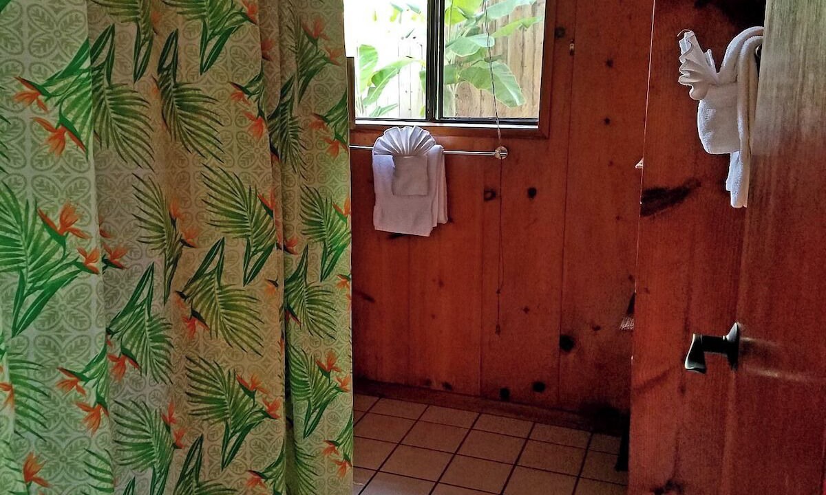 Photo of Bathroom in Pauwela