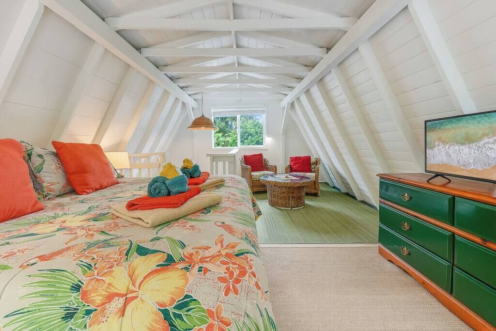 Photo of Bedroom in Haiku