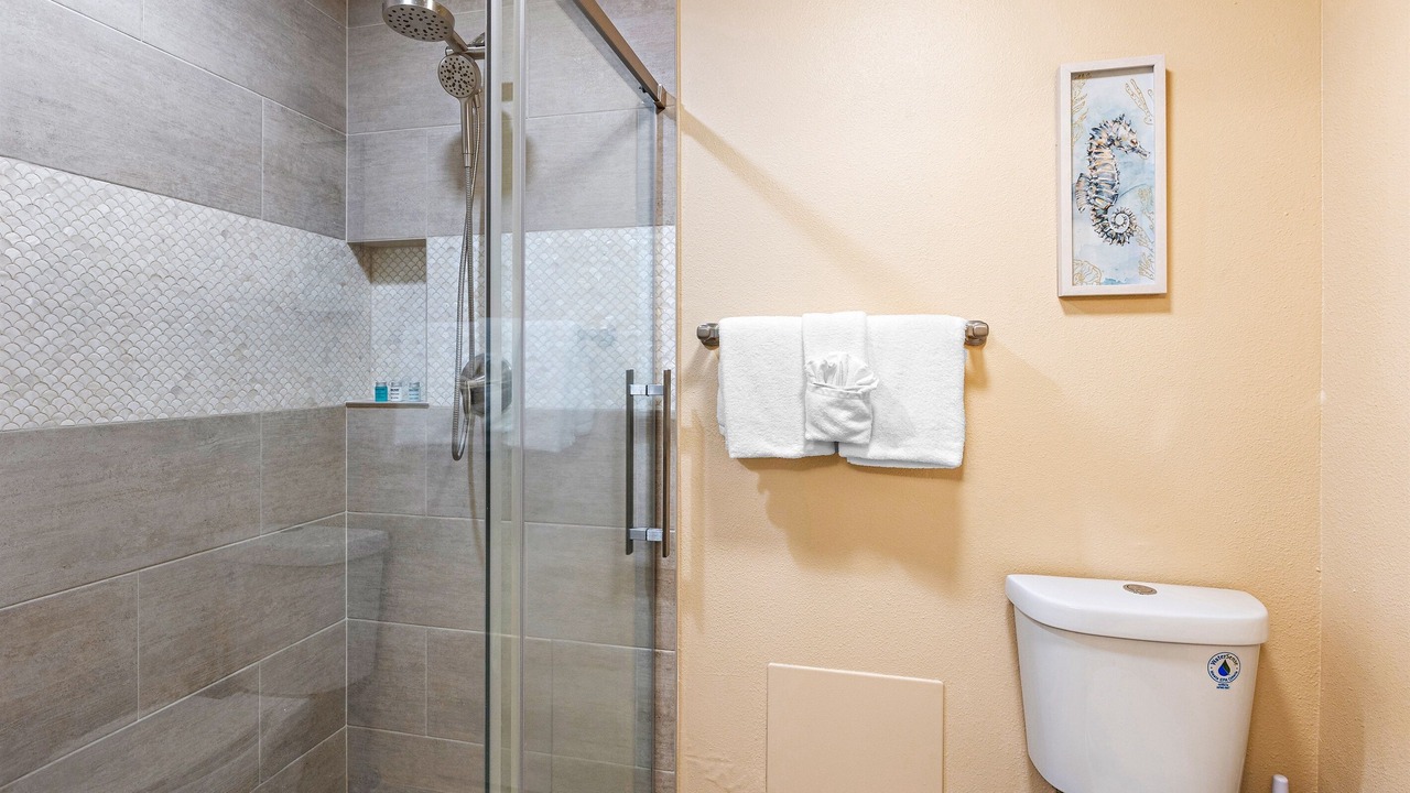 Photo of Bathroom in Kahana