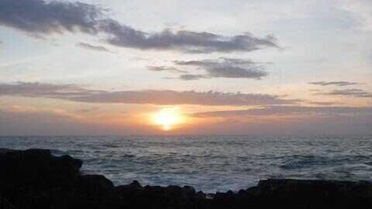 Photo of Others in Kahaluu Bay