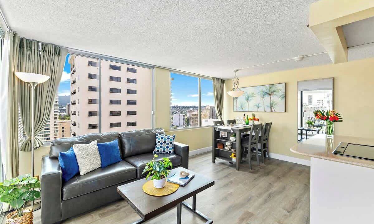 Photo of Bedroom in Waikiki