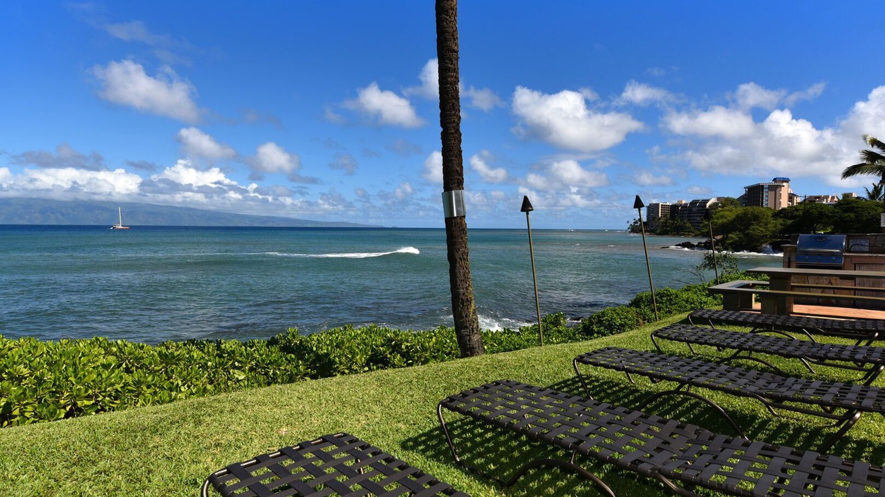 Photo of Others in Kahana