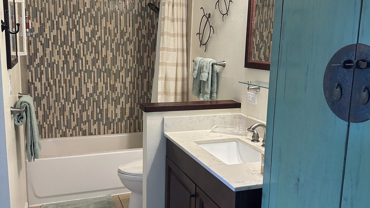 Photo of Bathroom in Poipu