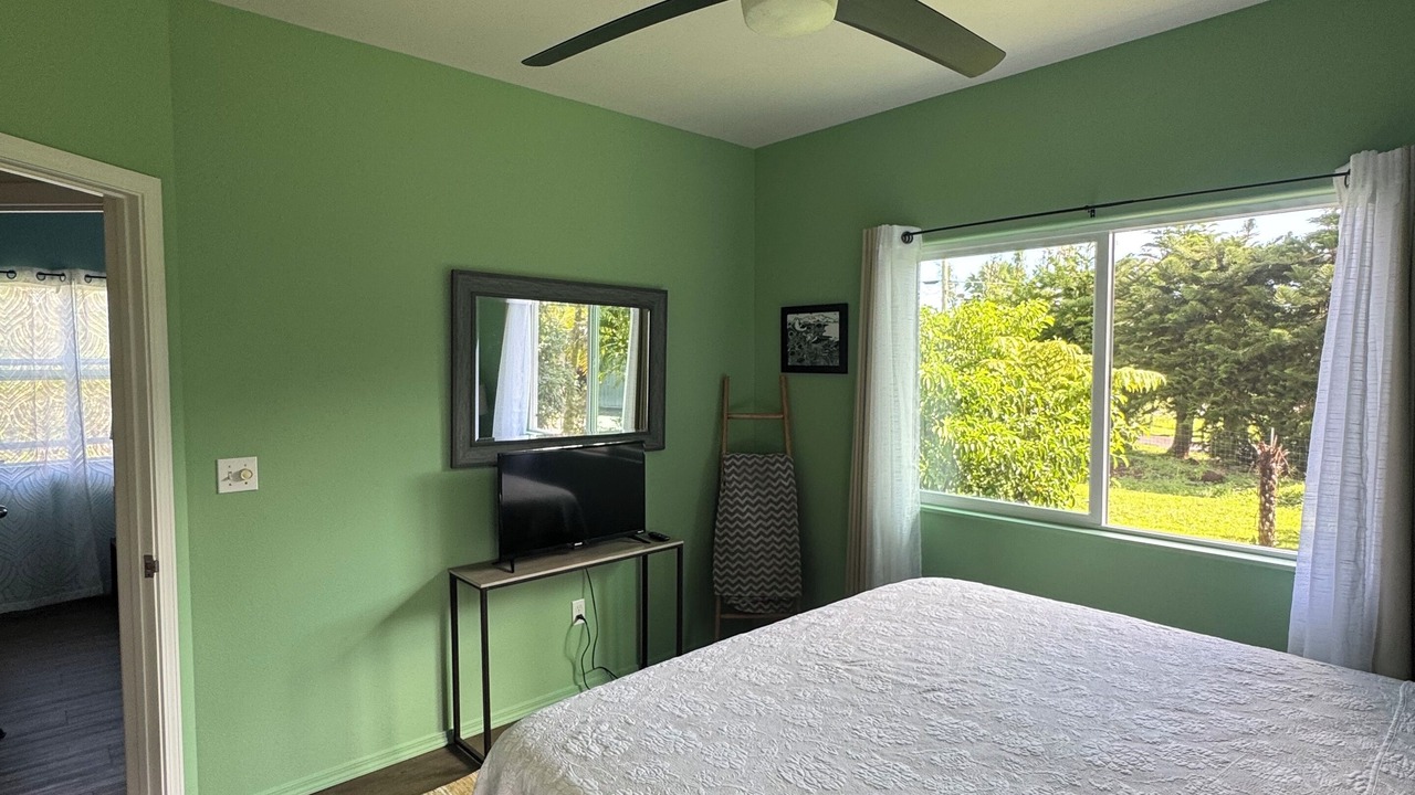 Photo of Bedroom in Keaau