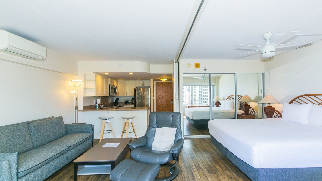 Photo of Bedroom in Waikiki
