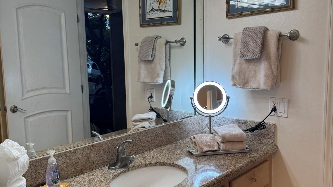 Photo of Bathroom in Napili