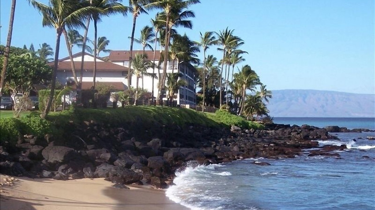 Photo of Others in Kahana
