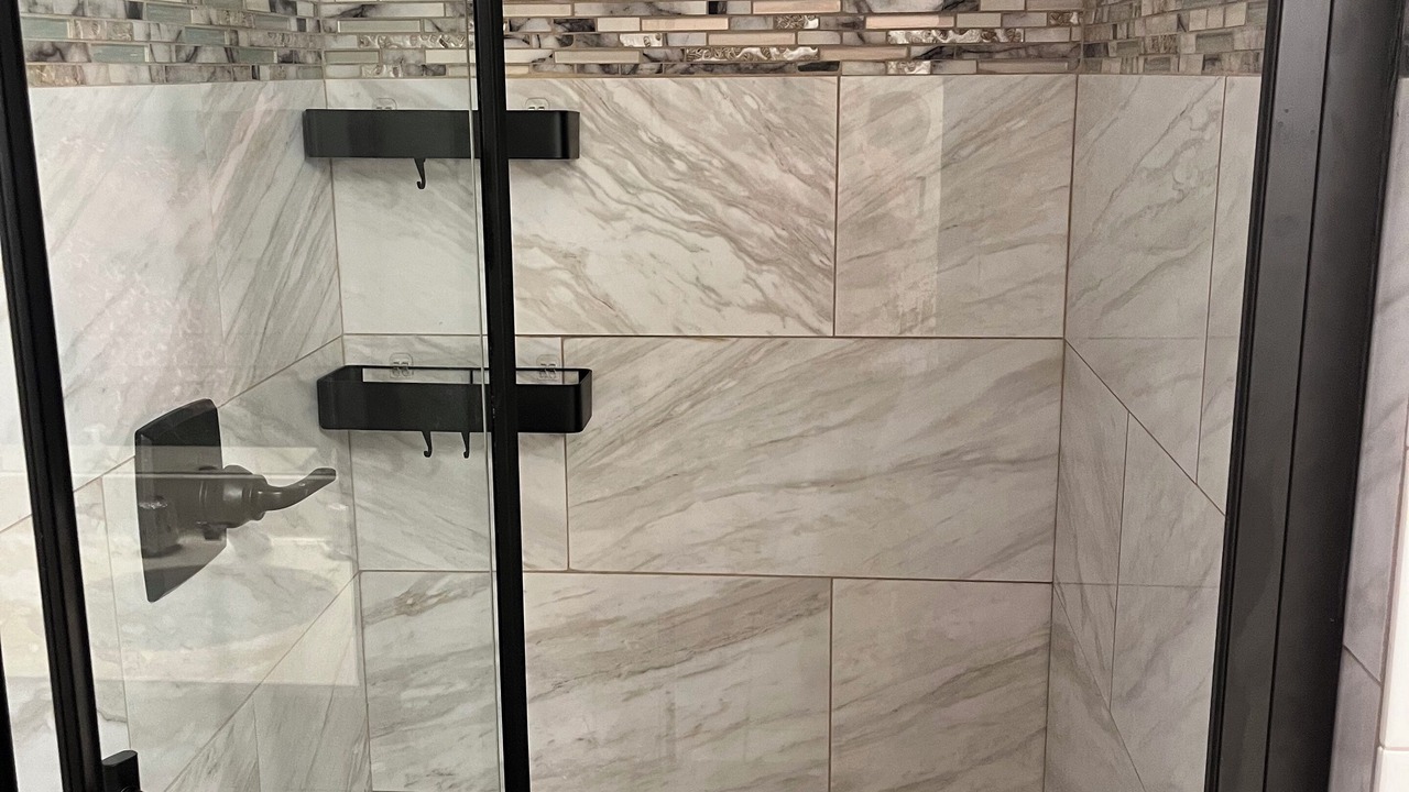 Photo of Bathroom in Maunaloa