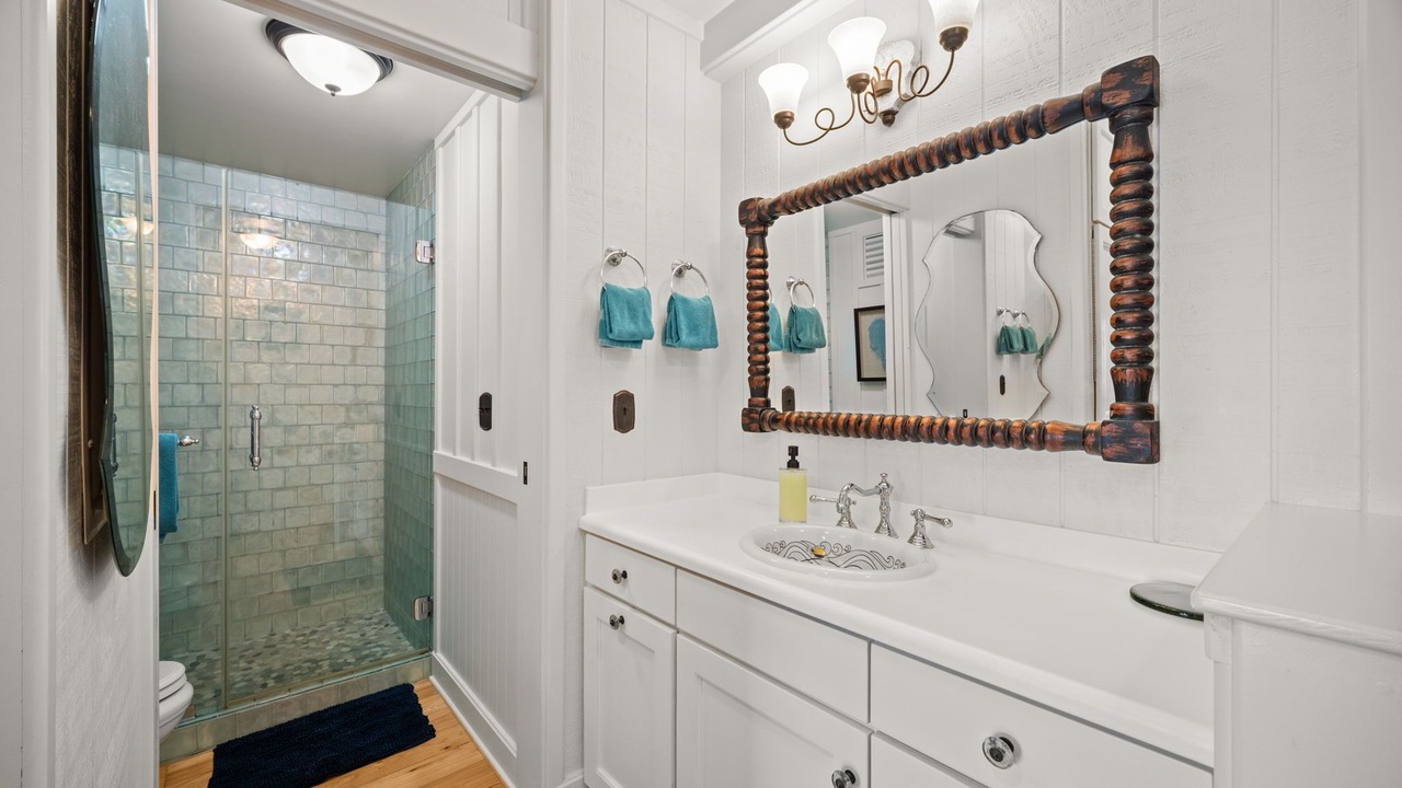 Photo of Bathroom in Wailua