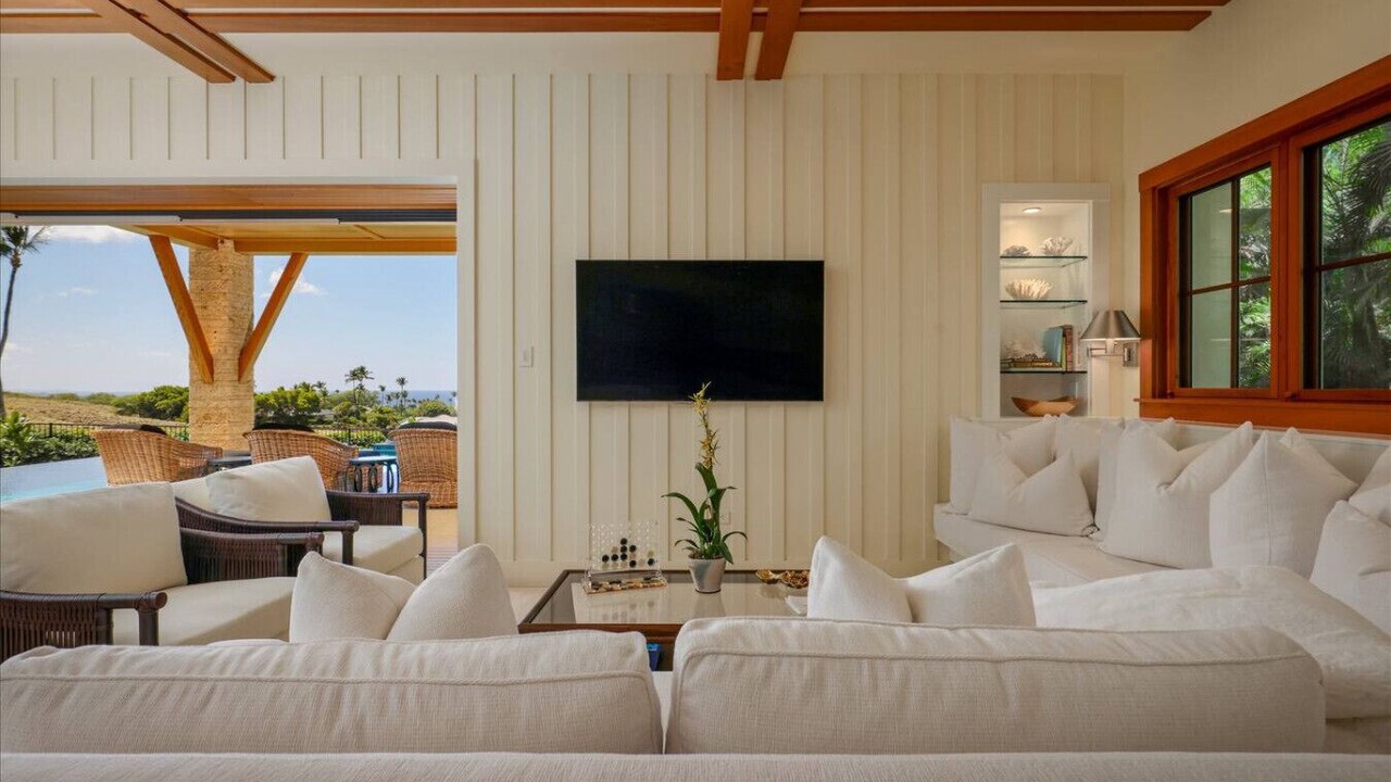 Photo of Livingroom in Kamuela