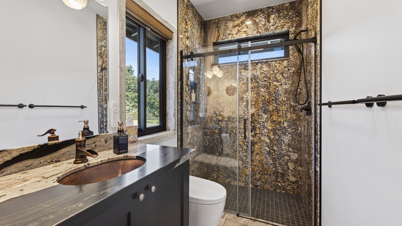 Photo of Bathroom in Kapaau