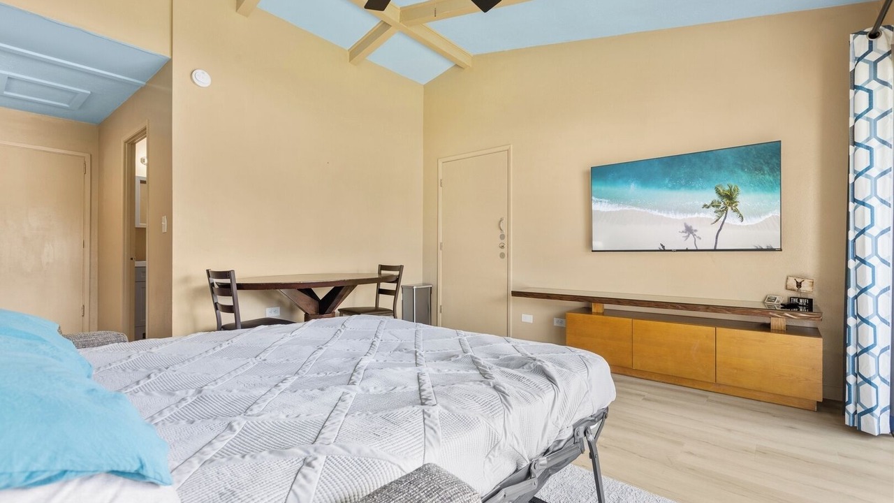 Photo of Bedroom in Keaukaha