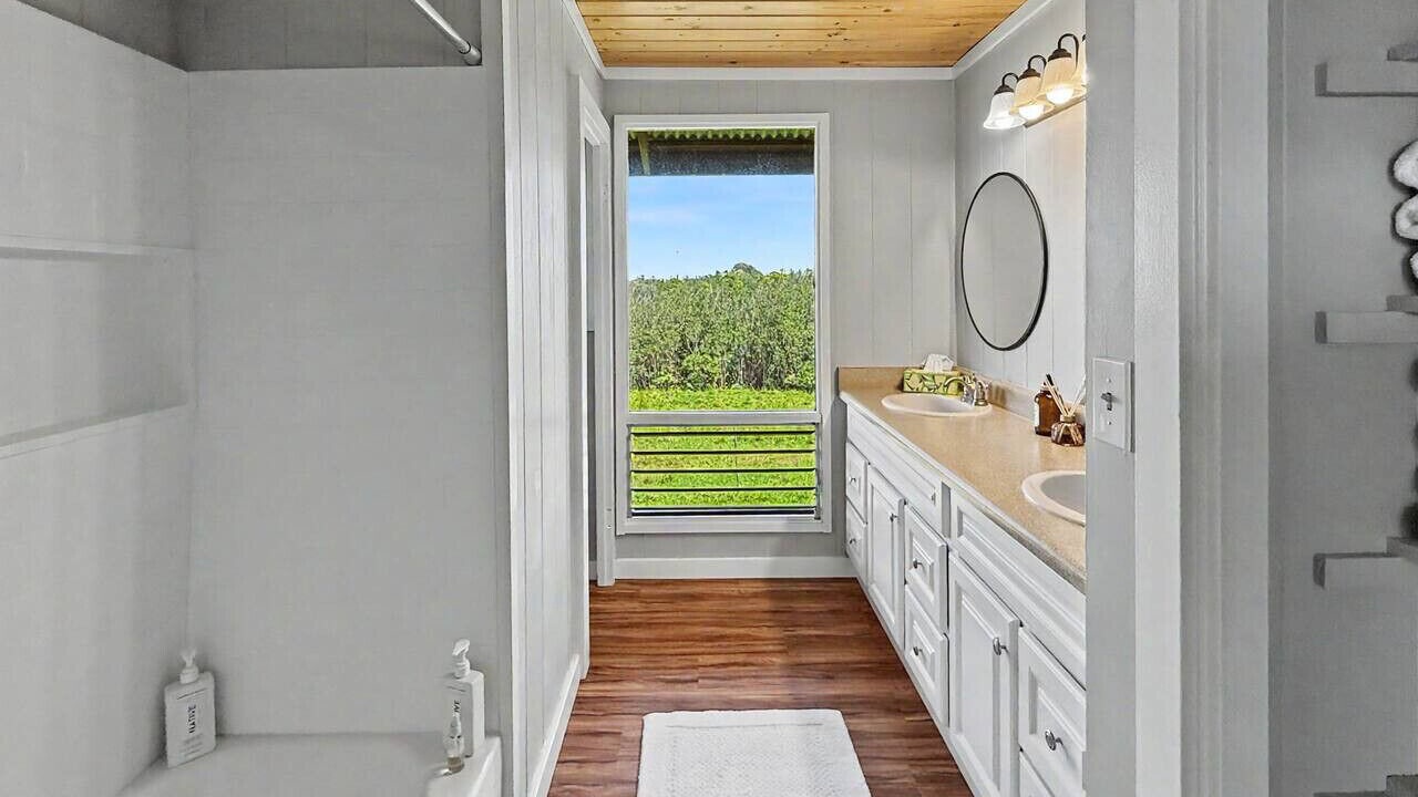 Photo of Bathroom in Ninole