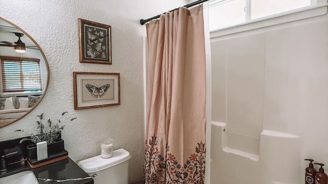 Photo of Bathroom in Hakalau
