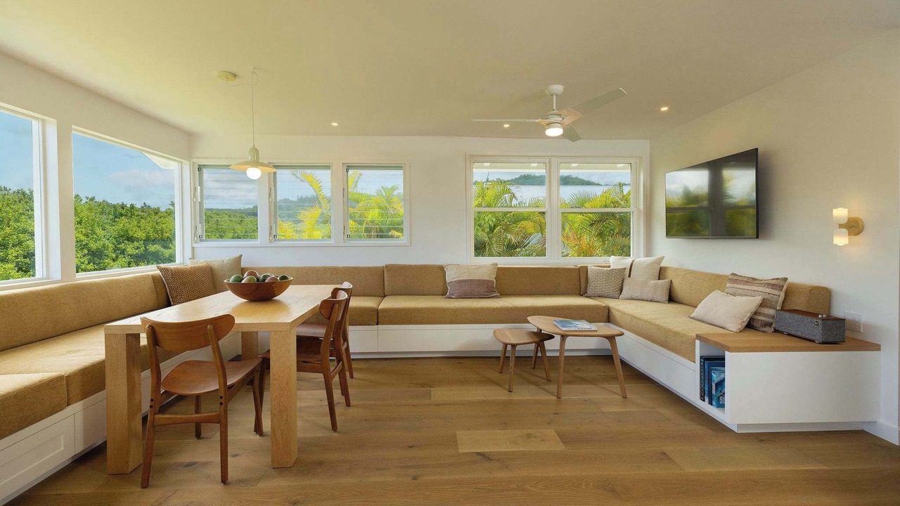 Photo of Livingroom in Hanalei