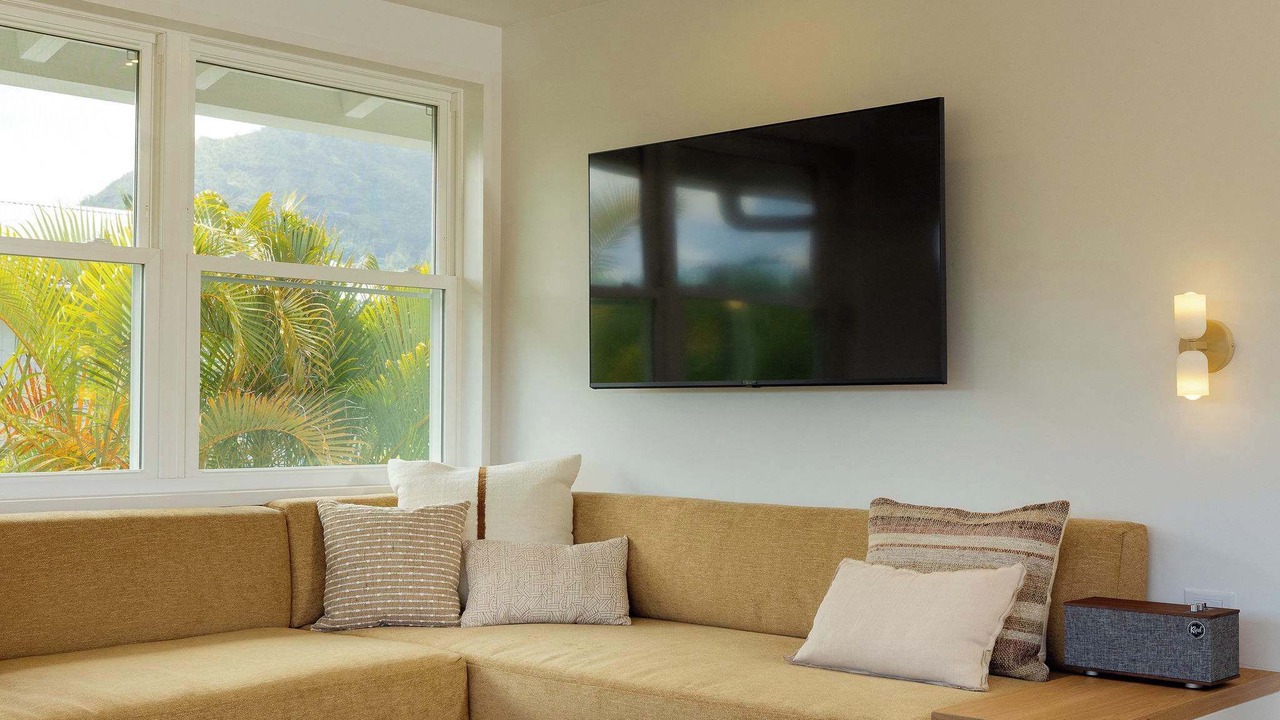 Photo of Livingroom in Hanalei