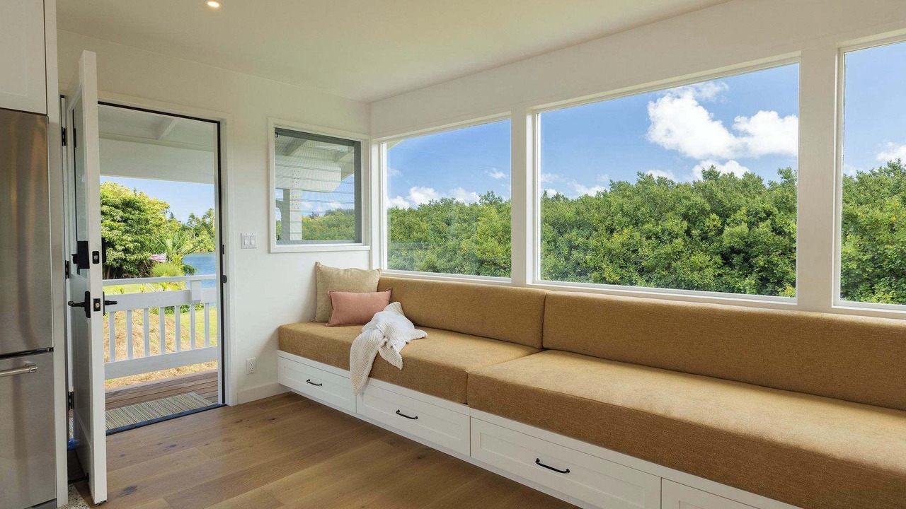 Photo of Livingroom in Hanalei
