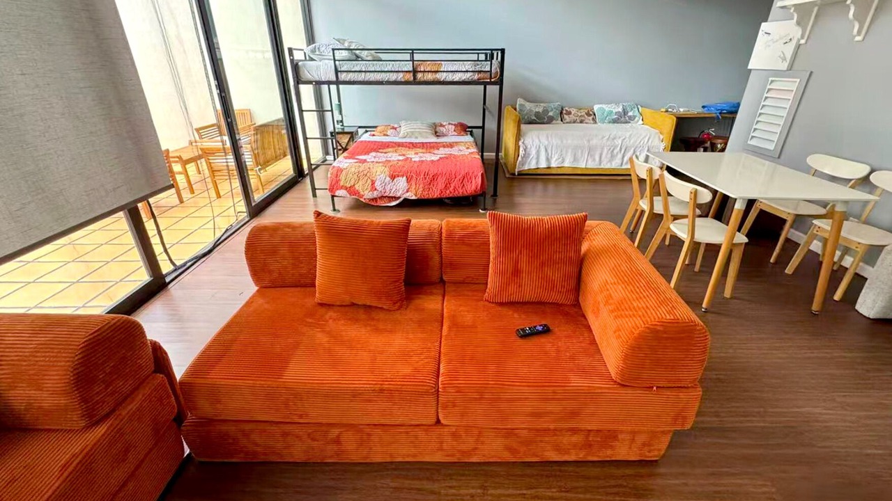 Photo of Livingroom in Downtown Honolulu