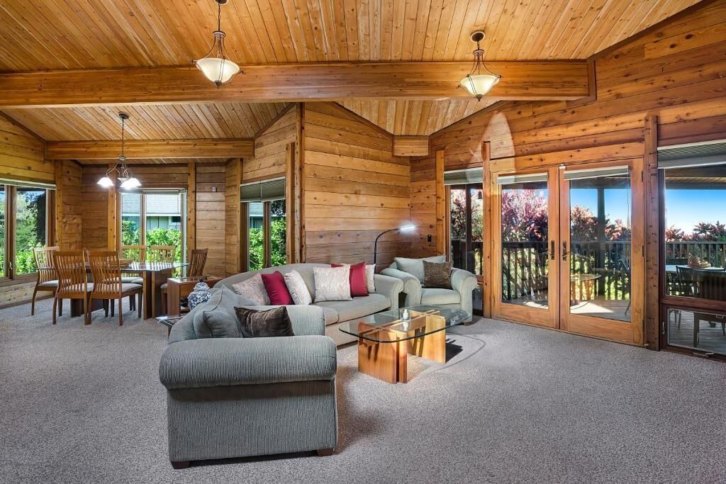 Photo of Livingroom in Waikoloa
