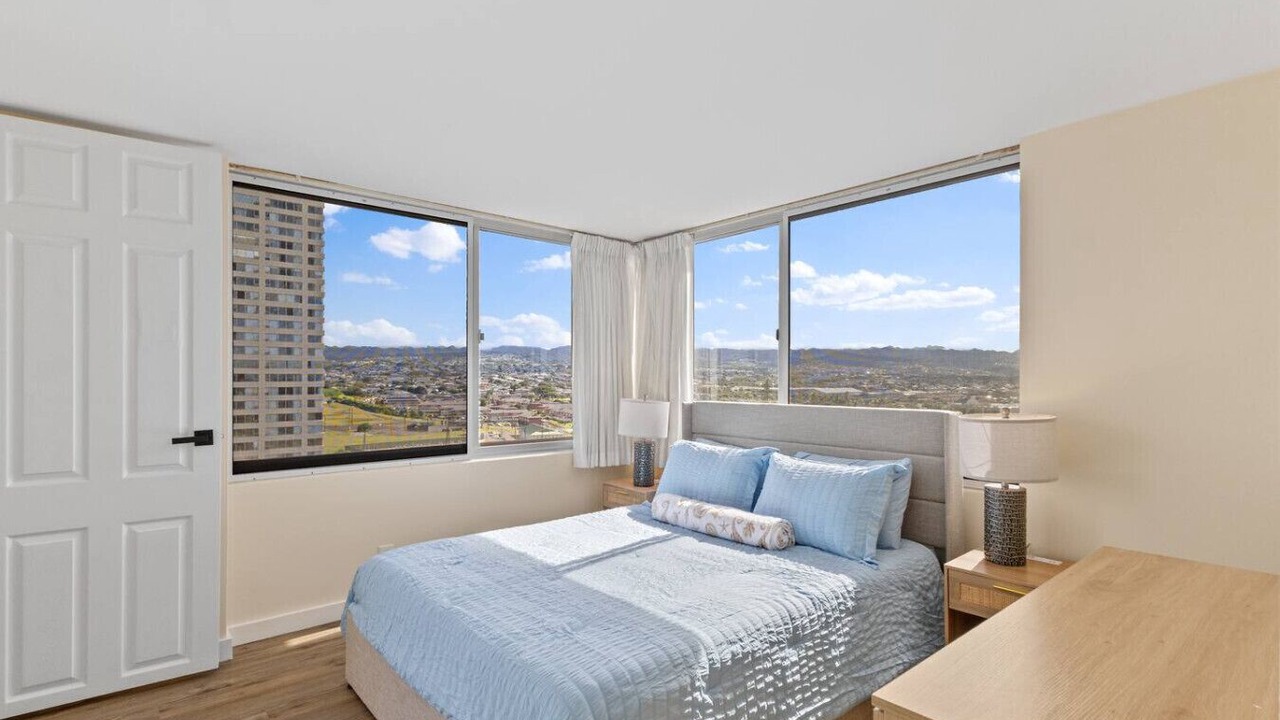 Photo of Bedroom in Pearl City