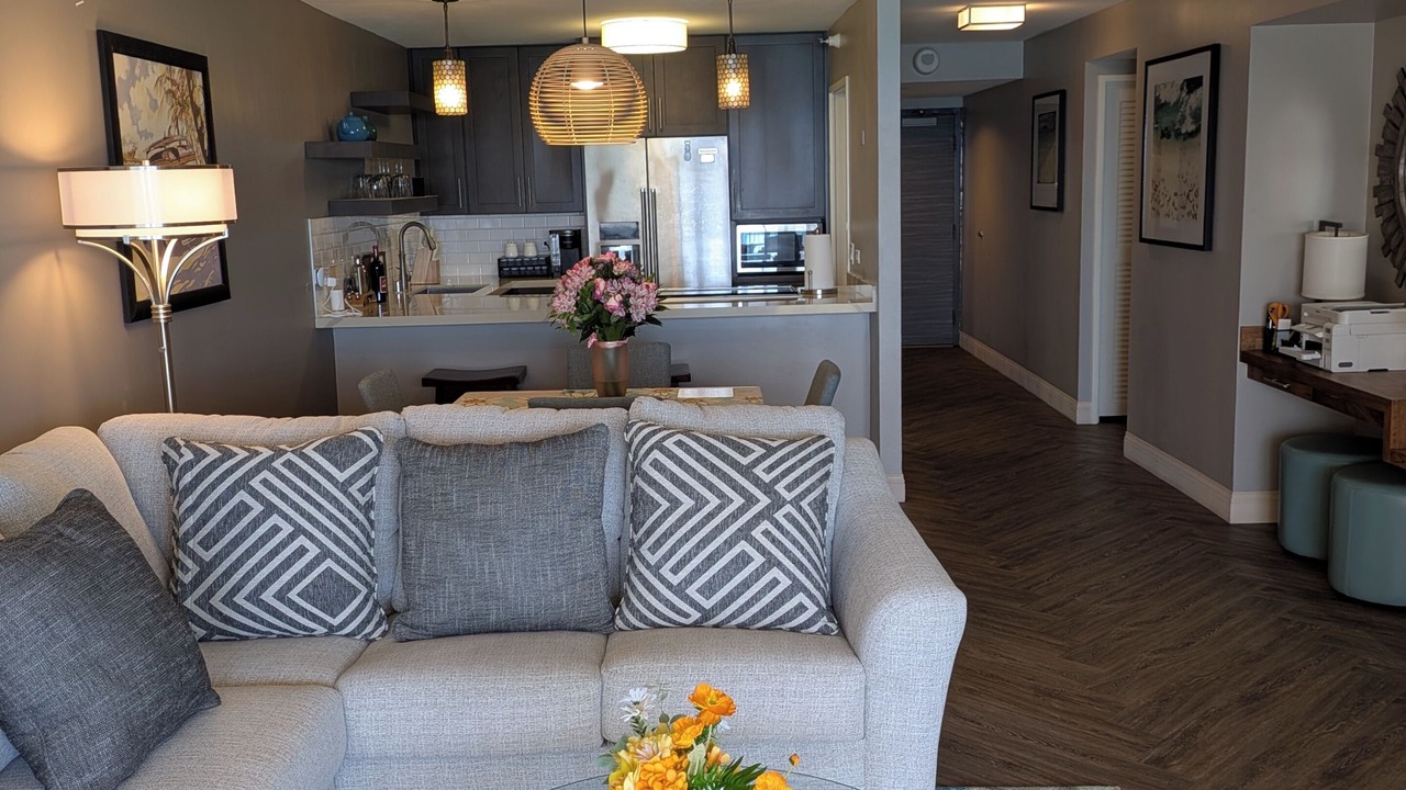 Photo of Livingroom in Waikiki