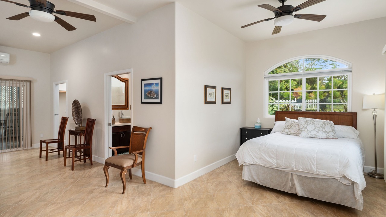 Photo of Bedroom in Keaau