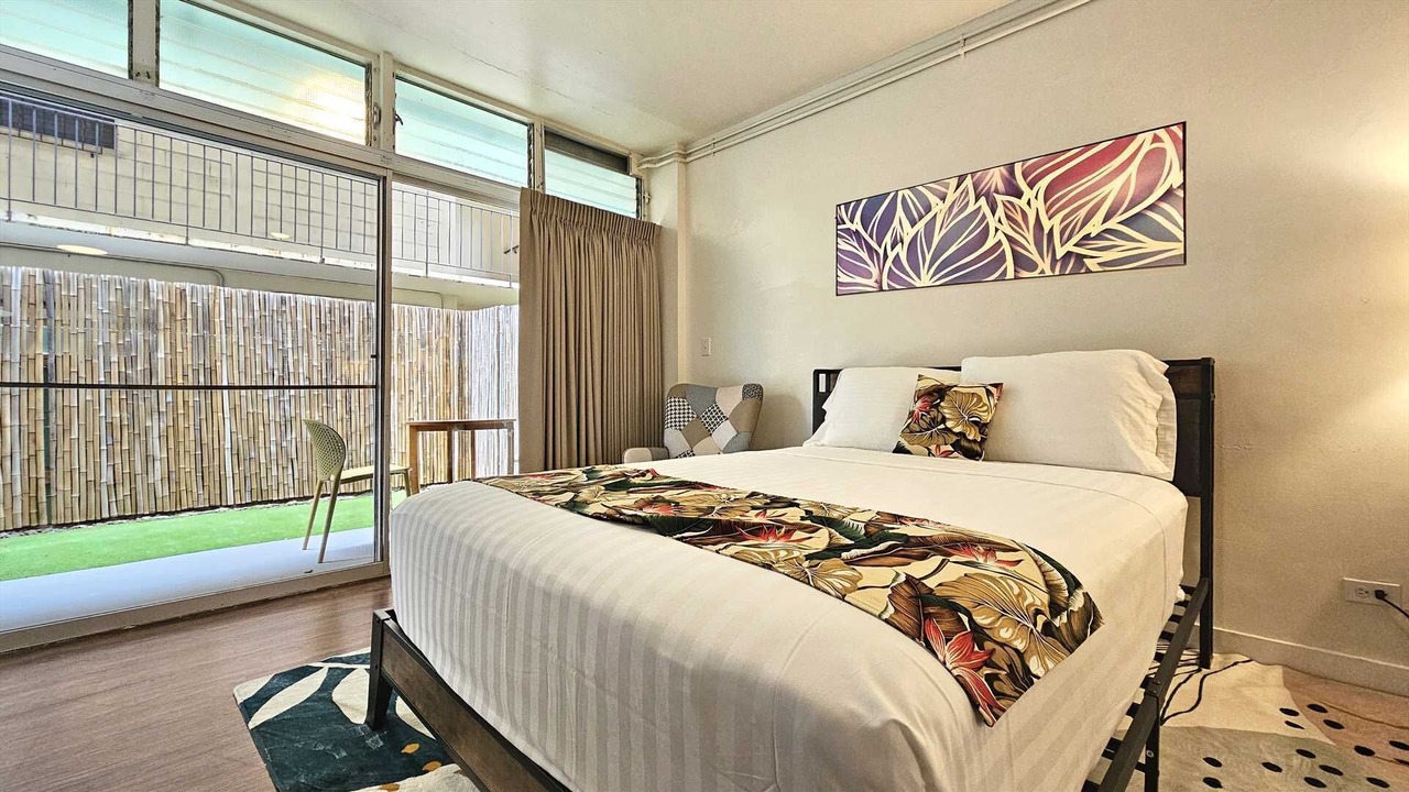 Photo of Bedroom in Waikiki