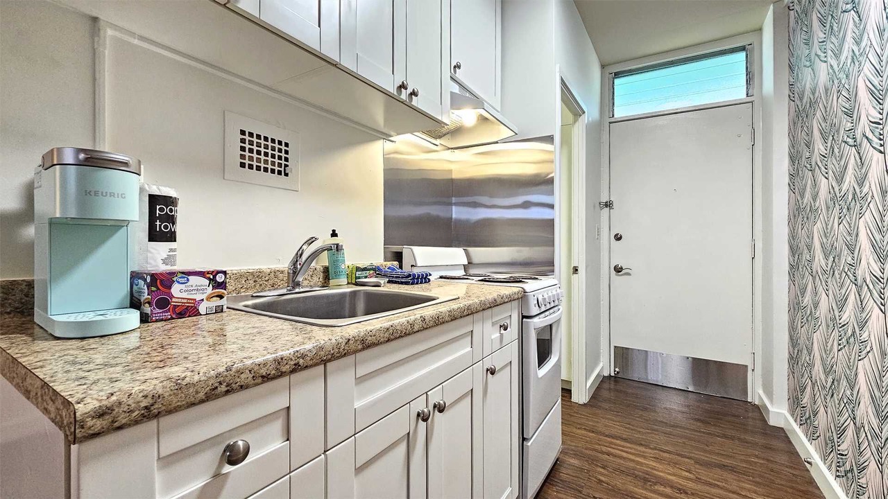 Photo of Kitchen in Waikiki