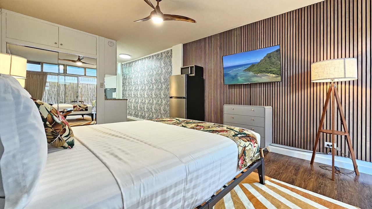 Photo of Bedroom in Waikiki