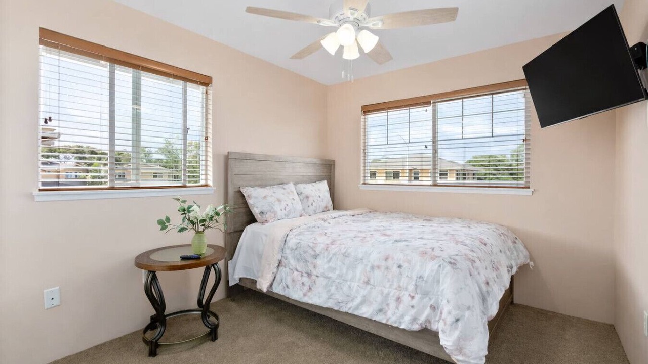Photo of Bedroom in Ewa Villages