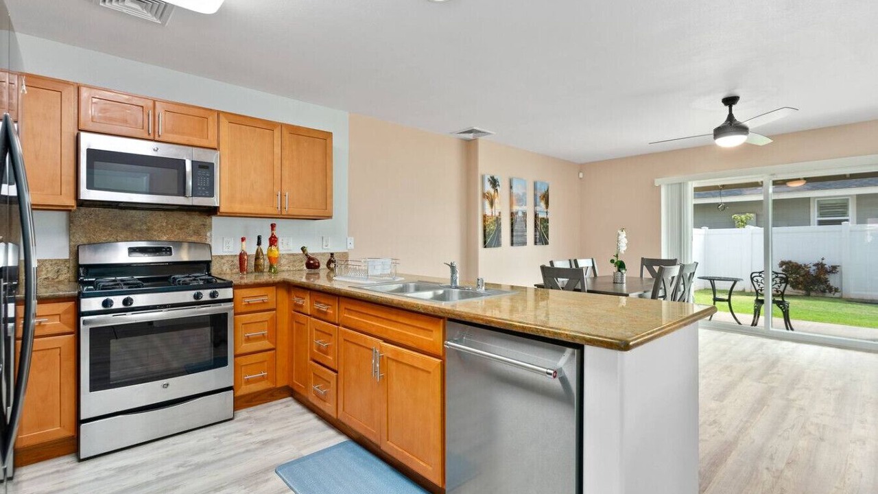 Photo of Kitchen in Ewa Villages