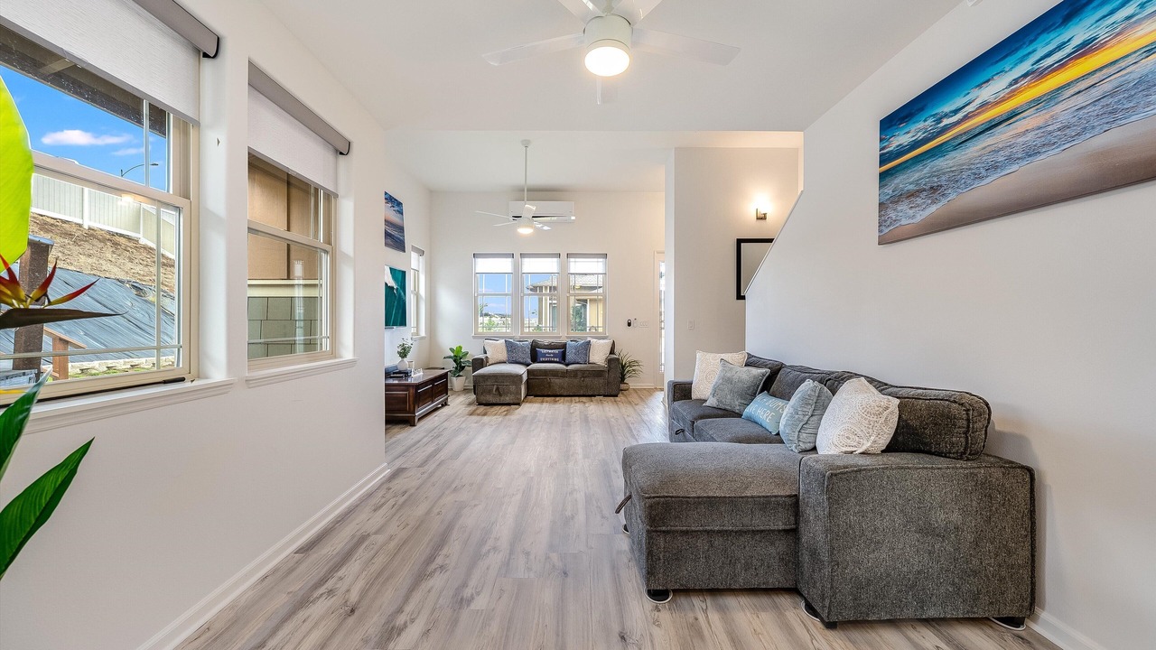 Photo of Livingroom in Makaha Valley