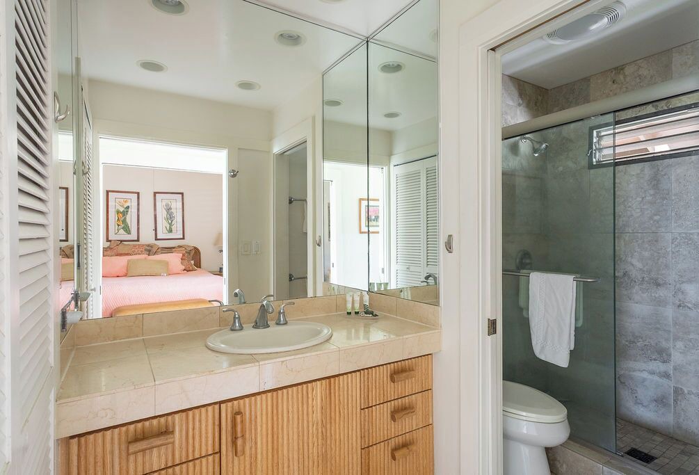 Photo of Bathroom in Poipu